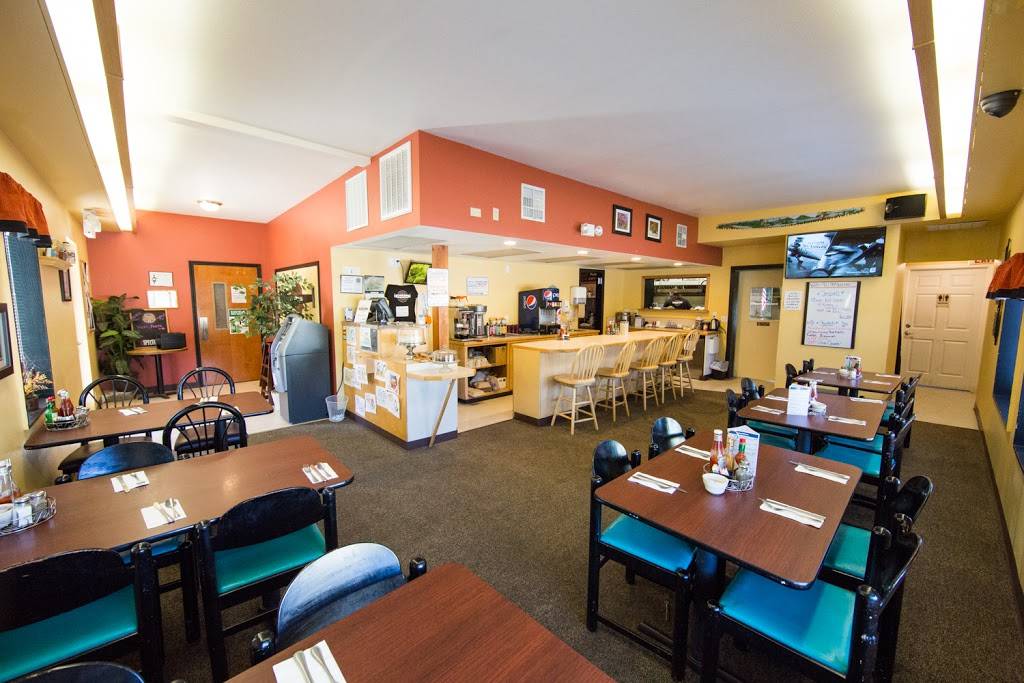 Marcola Roadhouse | restaurant | 92178 Marcola Rd, Marcola, OR 97454, USA | 5419332828 OR +1 541-933-2828