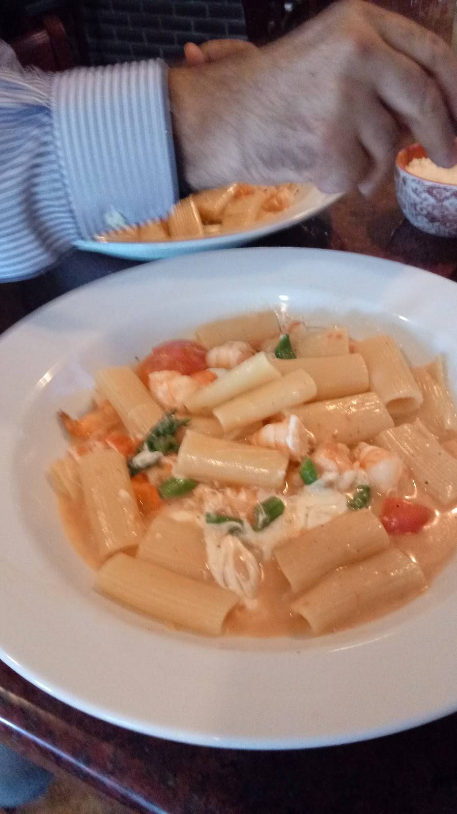 Oscars Italian Restaurant | restaurant | 2026 Saw Mill River Rd, Yorktown Heights, NY 10598, USA | 9142454811 OR +1 914-245-4811