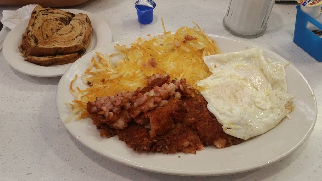 Rocks Place | restaurant | 501 Lincolnway W, Mishawaka, IN 46544, USA | 5742555862 OR +1 574-255-5862