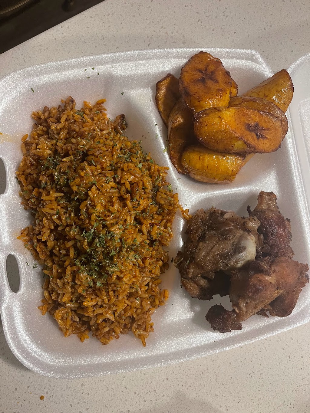 Nkechi’s Pot Nigerian Restaurant | restaurant | 3400 E Southern Ave, Phoenix, AZ 85040, USA | 6024298350 OR +1 602-429-8350