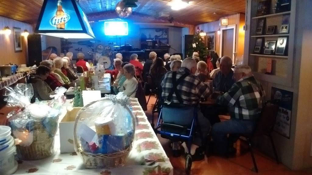 Captn.Raes Sports Bar and Grill | restaurant | 9125, 330 County Rd B, Montello, WI 53949, USA | 6082972273 OR +1 608-297-2273