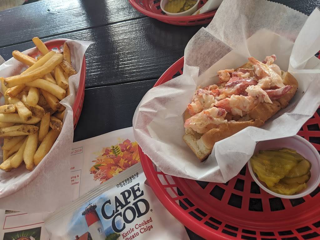 Cape Cod Lobster Rolls | restaurant | 239 Onset Ave, Wareham, MA 02571, USA | 5087437020 OR +1 508-743-7020