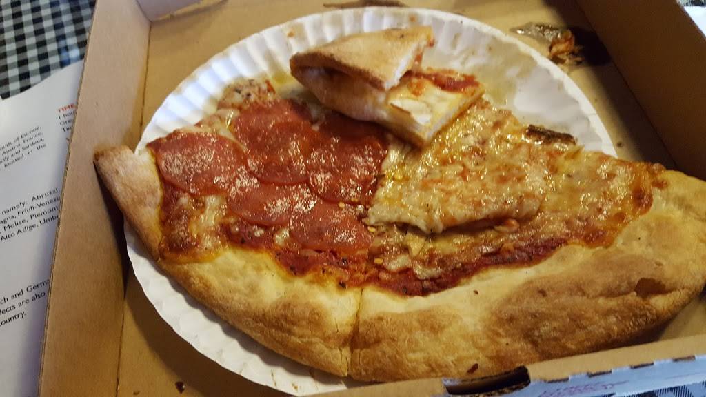 Morrone’s Pizzeria | restaurant | 5560 Bayshore Rd, North Fort Myers, FL 33917, USA | 2395673113 OR +1 239-567-3113