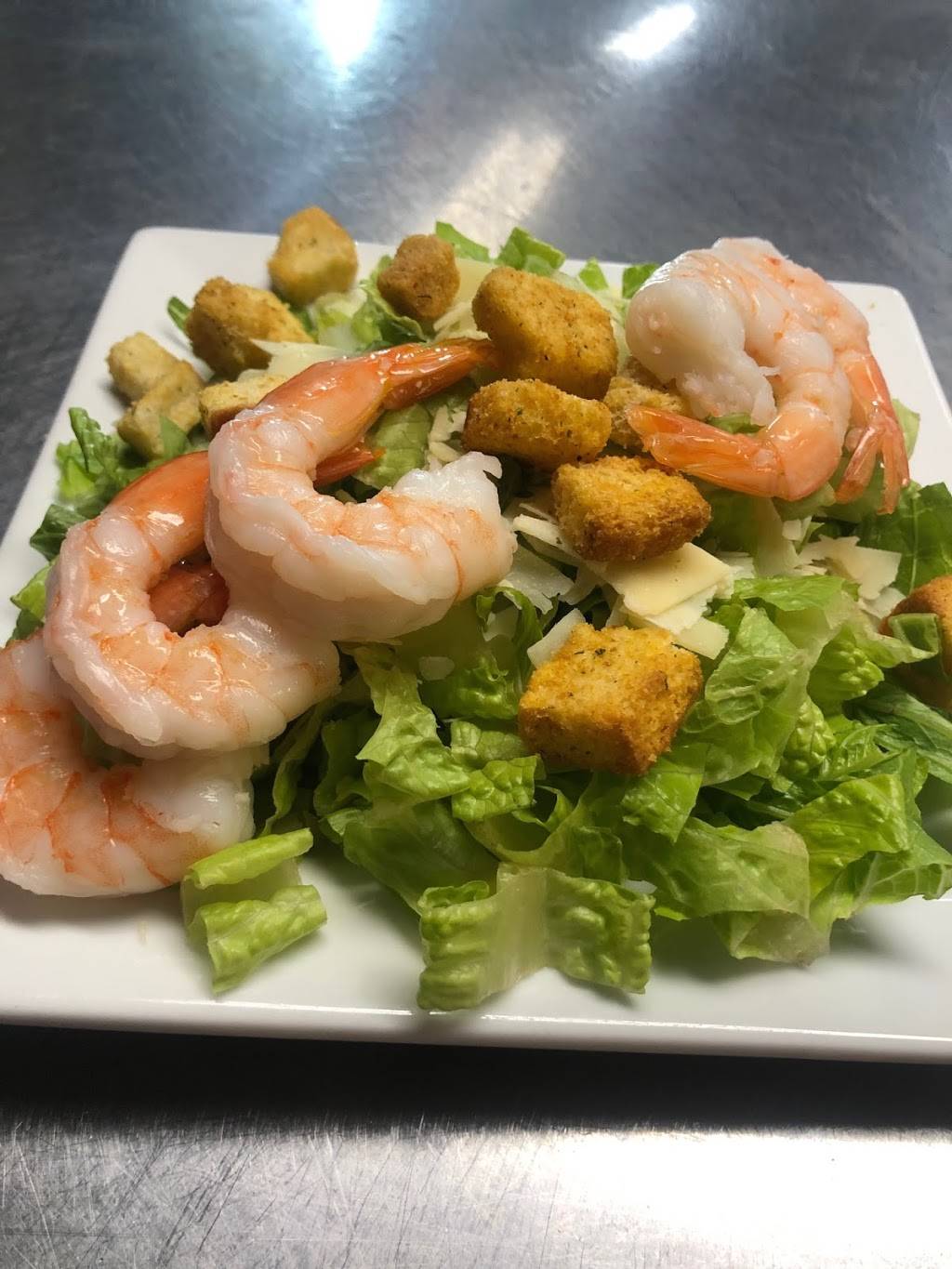 Stern Seafood Restaurant | restaurant | 96 King St, Scarborough, ME 04074, USA | 2078881066 OR +1 207-888-1066