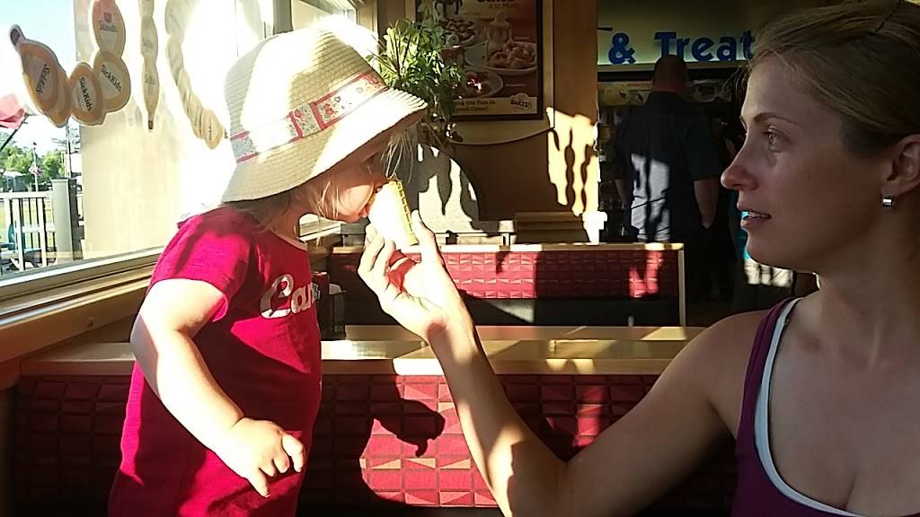 Dairy Queen Grill & Chill | restaurant | 288 Main St, Wasaga Beach, ON L9Z 2N6, Canada | 7053523737 OR +1 705-352-3737