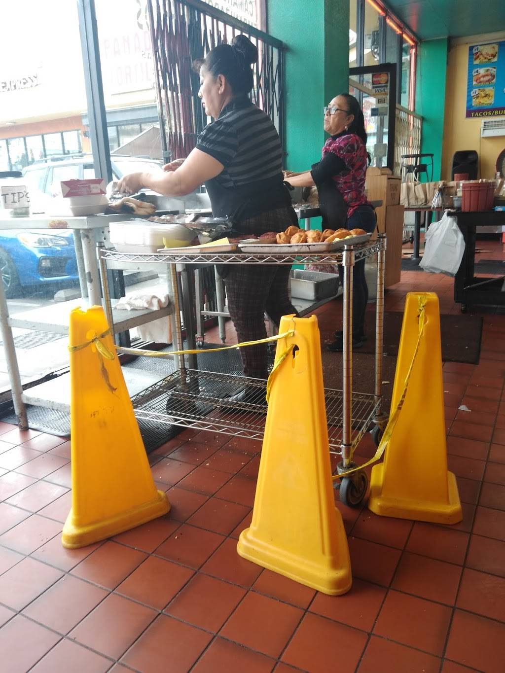 Carnitas Michoacan | restaurant | 1605 Hoover St #104, Los Angeles, CA 90006, USA | 2137481809 OR +1 213-748-1809