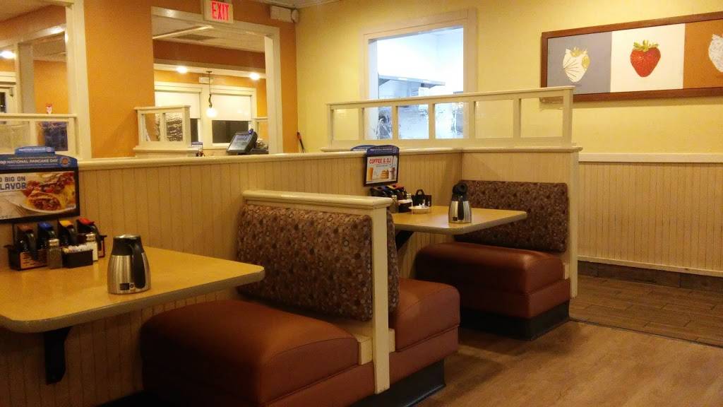 IHOP | restaurant | 5901 SW Loop 820, Fort Worth, TX 76132, USA | 8172638525 OR +1 817-263-8525