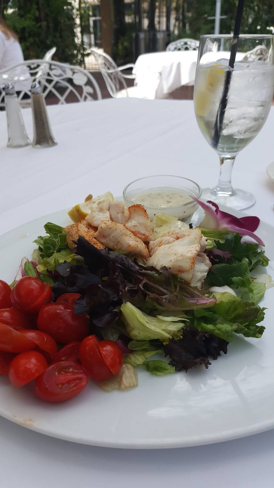 The Veranda | restaurant | 2122 Second St, Fort Myers, FL 33901, USA | 2393322065 OR +1 239-332-2065