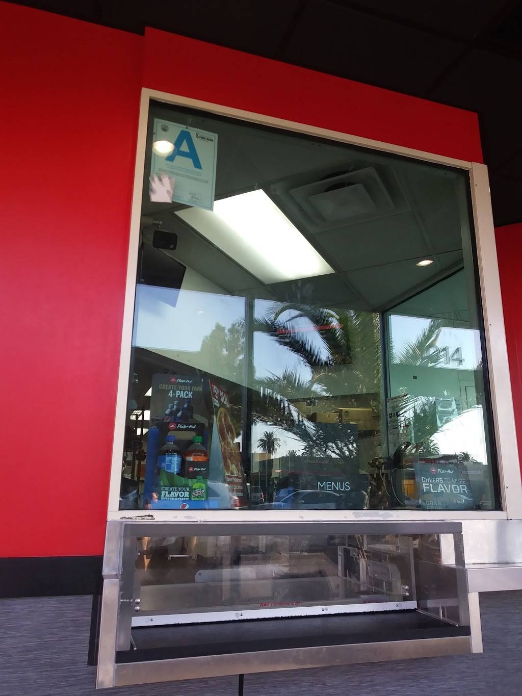 Pizza Hut | restaurant | 1014 W Martin Luther King Jr Blvd, Los Angeles, CA 90037, USA | 3232318000 OR +1 323-231-8000