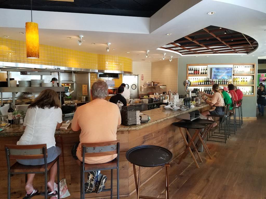 California Pizza Kitchen at Kahala Mall | restaurant | 4211 Waialae Ave, Honolulu, HI 96816, USA | 8087379446 OR +1 808-737-9446