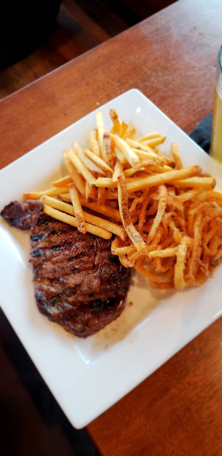 Stonewood Tavern | restaurant | 139 Lynnfield St, Peabody, MA 01960, USA | 9785315311 OR +1 978-531-5311