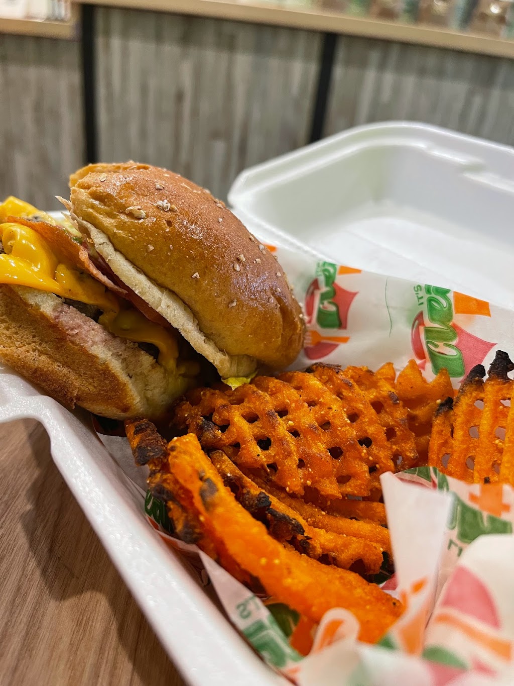 Clean Eatz | restaurant | 3565 Springhurst Blvd, Louisville, KY 40241, USA | 5026537865 OR +1 502-653-7865