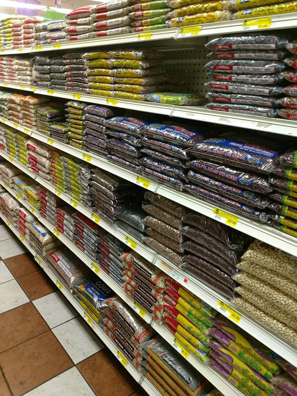 Supermercado La Palma | restaurant | 655 Payne Ave, St Paul, MN 55130, USA | 6517724313 OR +1 651-772-4313