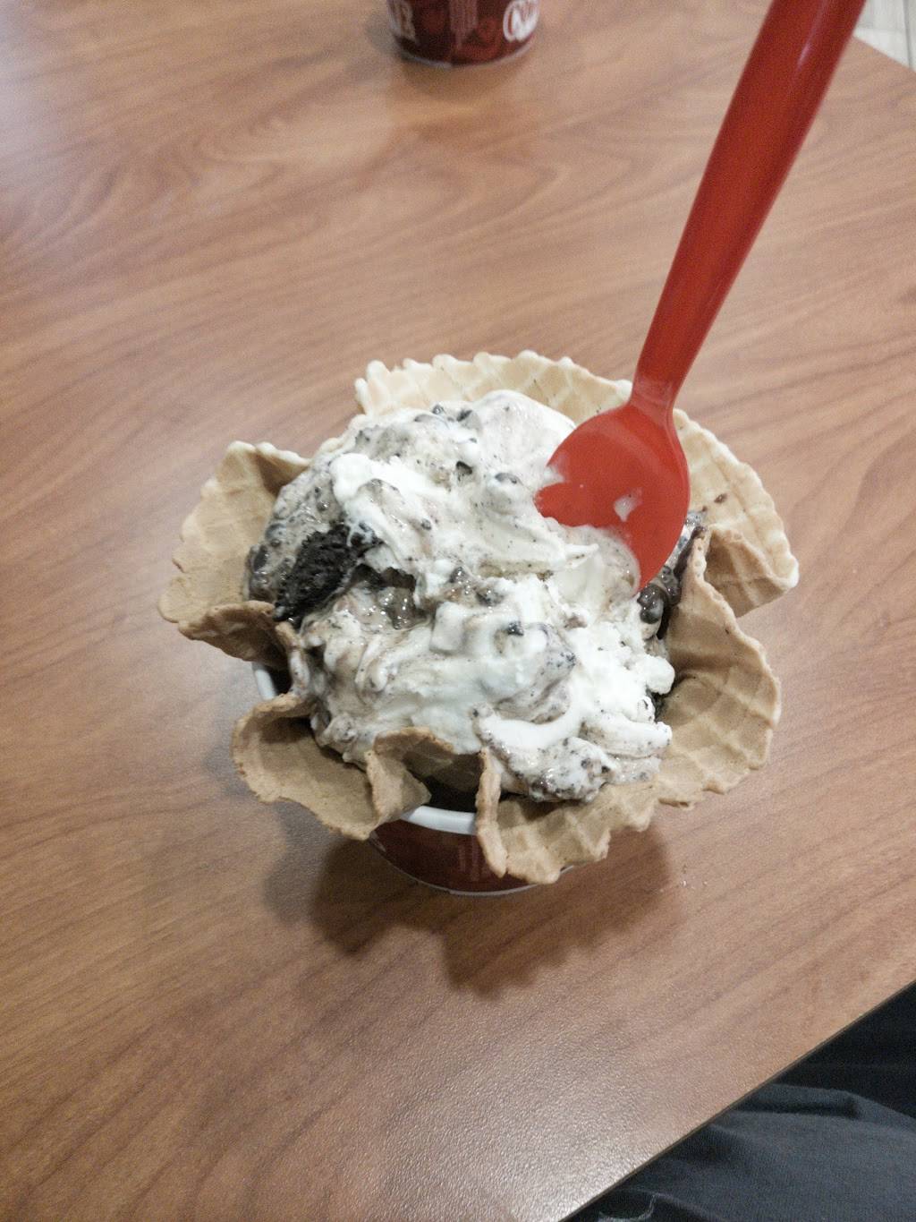 Cold Stone Creamery | bakery | 130 E Grand Ave Ste E, El Segundo, CA 90245, USA | 3106406149 OR +1 310-640-6149