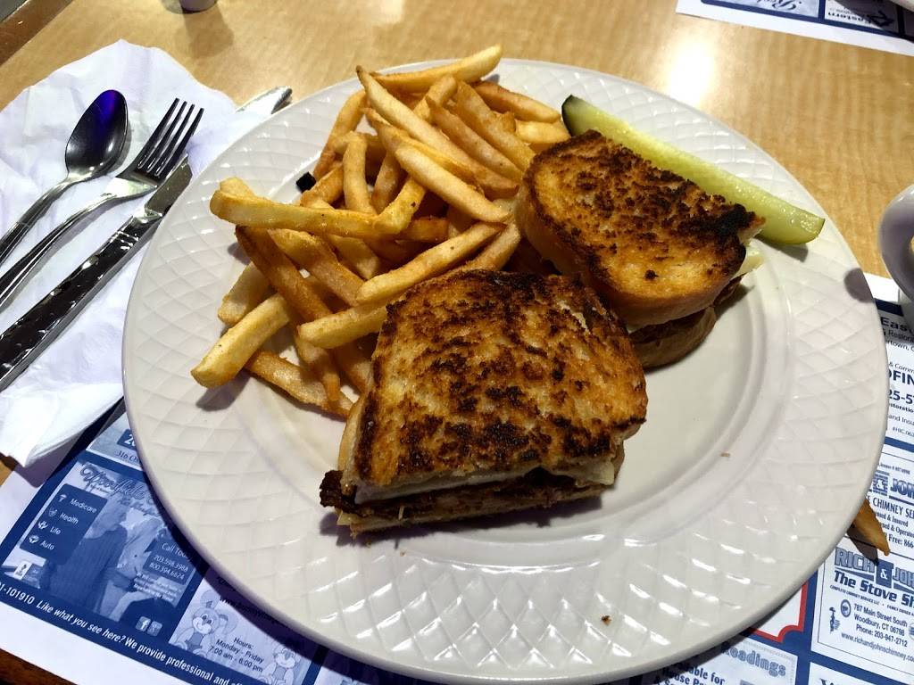 Grandpas Restaurant | restaurant | 686 Rubber Ave, Naugatuck, CT 06770, USA | 2036325950 OR +1 203-632-5950