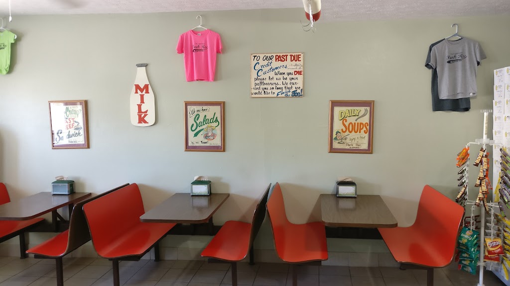 Park Recreation | restaurant | 304 Main Ave, Bigfork, MN 56628, USA | 2187433689 OR +1 218-743-3689