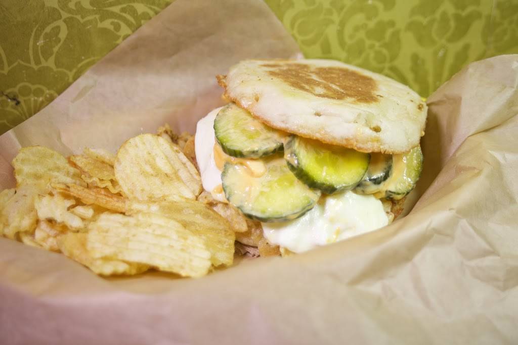 Earls Beer and Cheese | restaurant | 1259 Park Ave, New York, NY 10029, USA | 2122891581 OR +1 212-289-1581