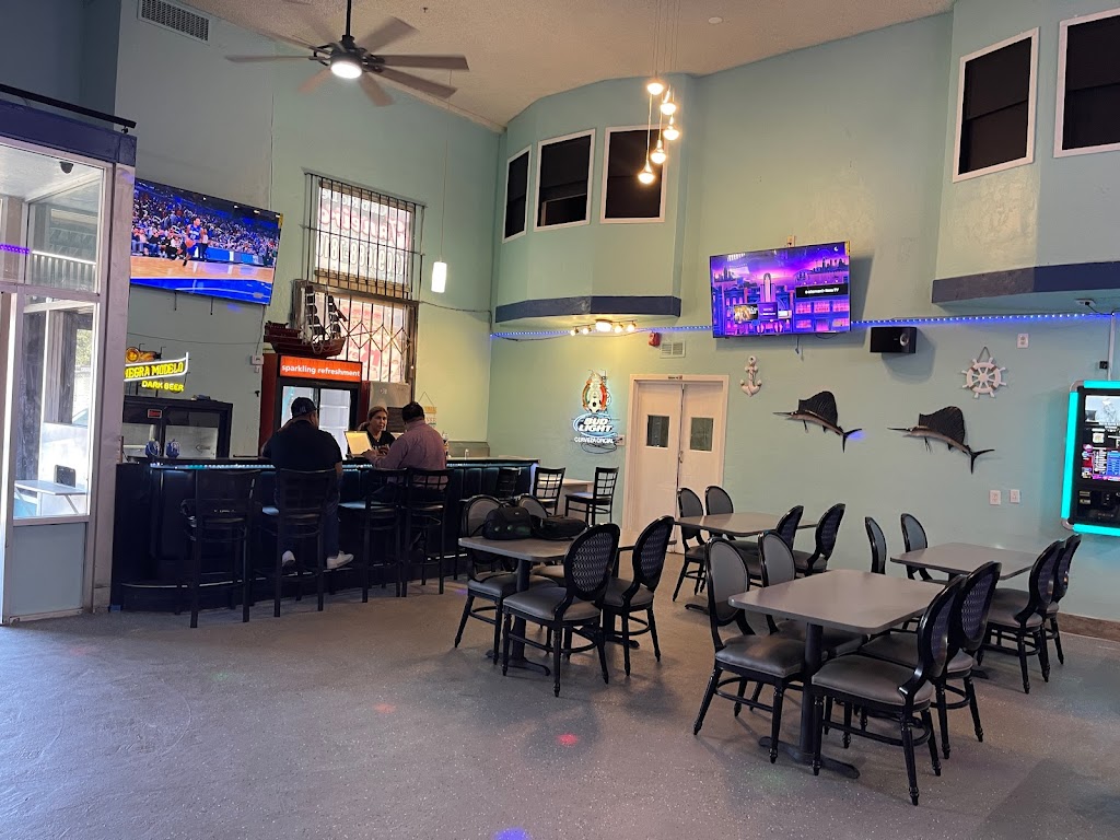 la Sirena Restaurant and Sports Bar | restaurant | 315 S Hunter St, Stockton, CA 95203, USA | 2093904898 OR +1 209-390-4898