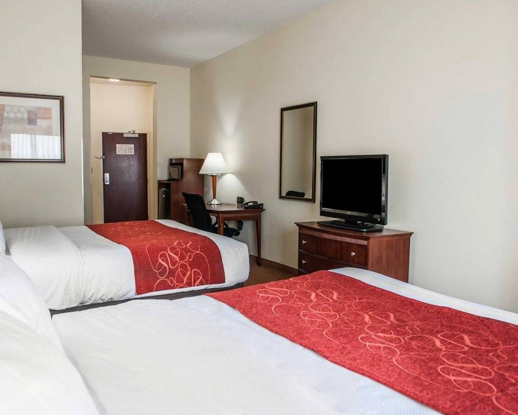 Comfort Suites near Indianapolis Airport | restaurant | 2750 Fortune Cir W, Indianapolis, IN 46241, USA | 3174810700 OR +1 317-481-0700