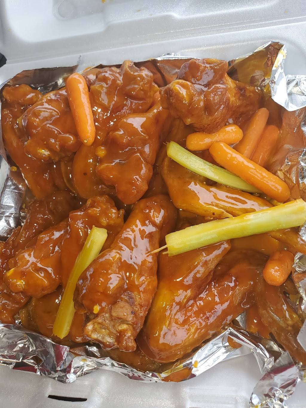 The Wing Factory | restaurant | 2280 Park Ave, Memphis, TN 38114, USA | 9014544710 OR +1 901-454-4710