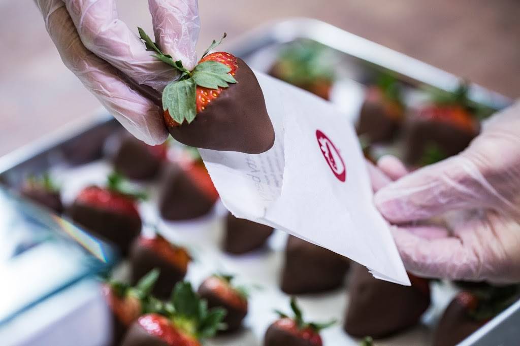 Café Zupas | meal takeaway | 9460 S Eastern Ave, Las Vegas, NV 89123, USA | 7027636415 OR +1 702-763-6415