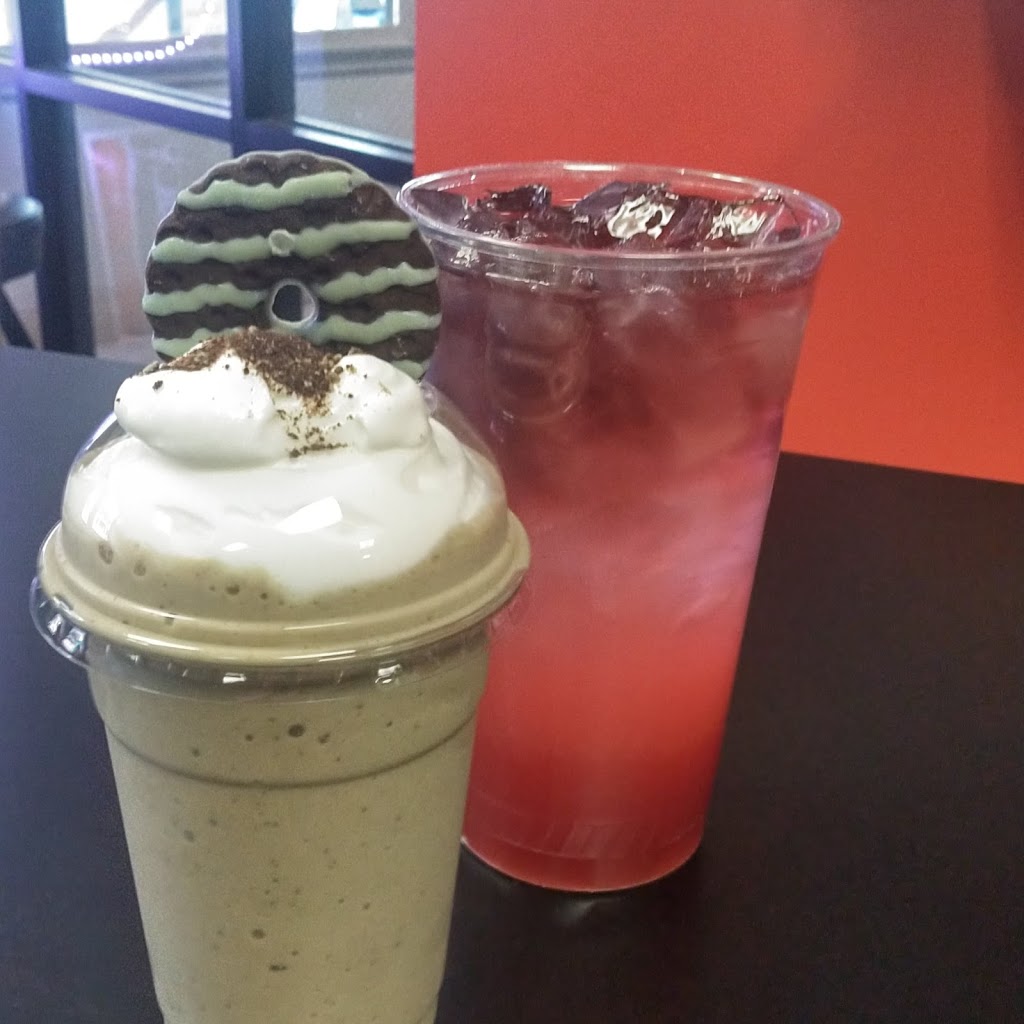 4th St Nutrition | restaurant | 207 W 4th St, Davenport, IA 52801, USA | 5633451978 OR +1 563-345-1978