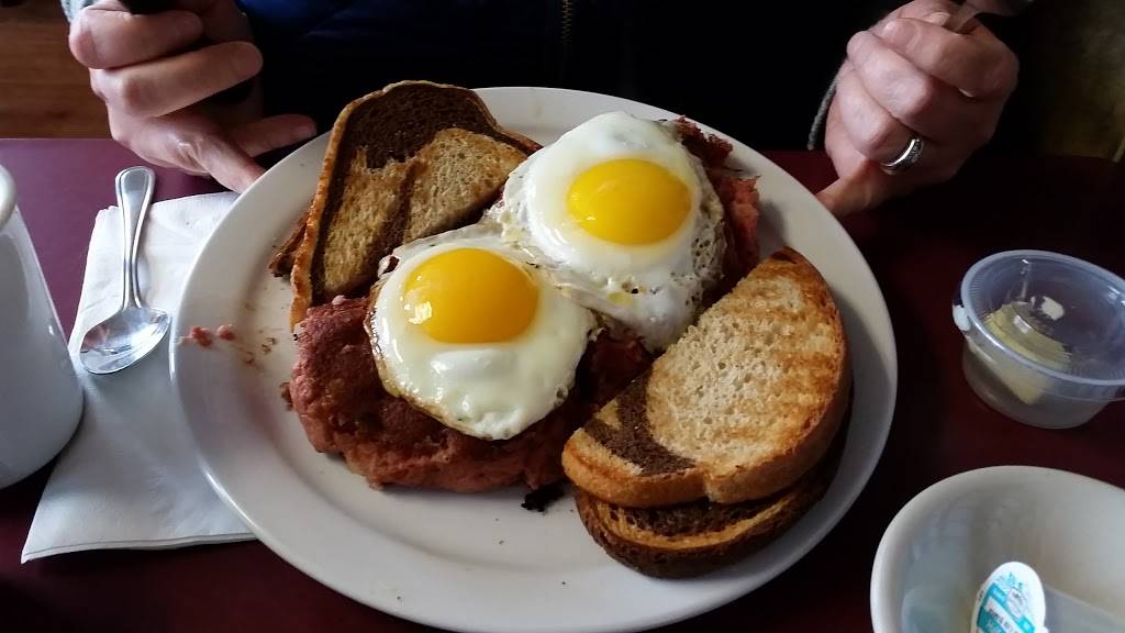 Mad Hatter Restaurant | restaurant | 969 Washington St, Weymouth, MA 02189, USA | 3392014247 OR +1 339-201-4247