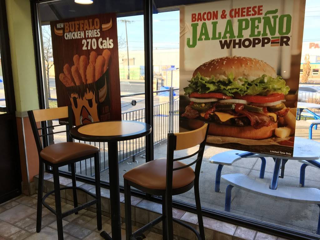 Burger King | restaurant | 7014 Torbram Rd, Mississauga, ON L4T 3Y3, Canada | 9056761573 OR +1 905-676-1573