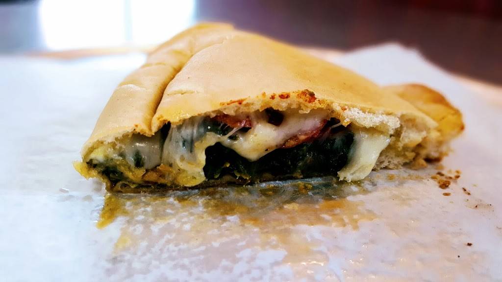 Caserta Pizzeria | restaurant | 121 Spruce St, Providence, RI 02903, USA | 4016213618 OR +1 401-621-3618