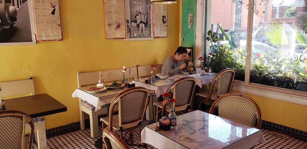 Crepes De Paris | restaurant | 84 S Fair Oaks Ave, Pasadena, CA 91105, USA | 6266663908 OR +1 626-666-3908