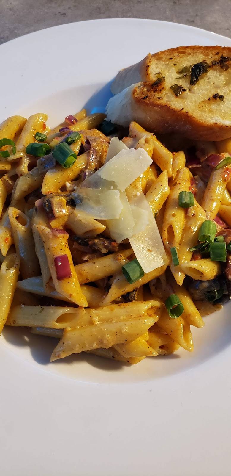 Wave Bar and Grille | restaurant | 3309 N Chapel Hill Rd, Johnsburg, IL 60051, USA | 8156796543 OR +1 815-679-6543