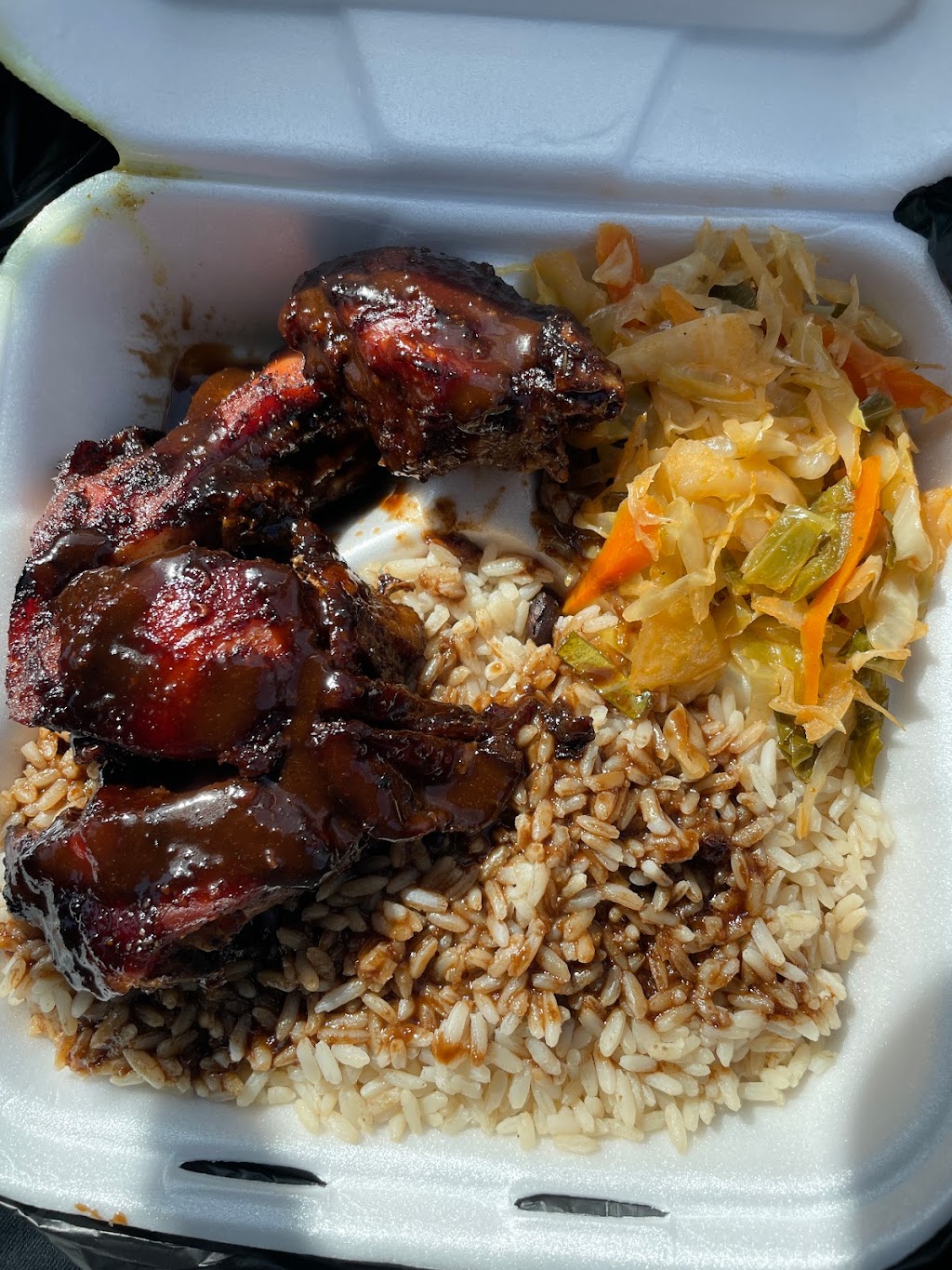 King of Flavor Jamaican Food Truck | restaurant | 1291 Winchester Ave, Martinsburg, WV 25405, USA | 2407017022 OR +1 240-701-7022