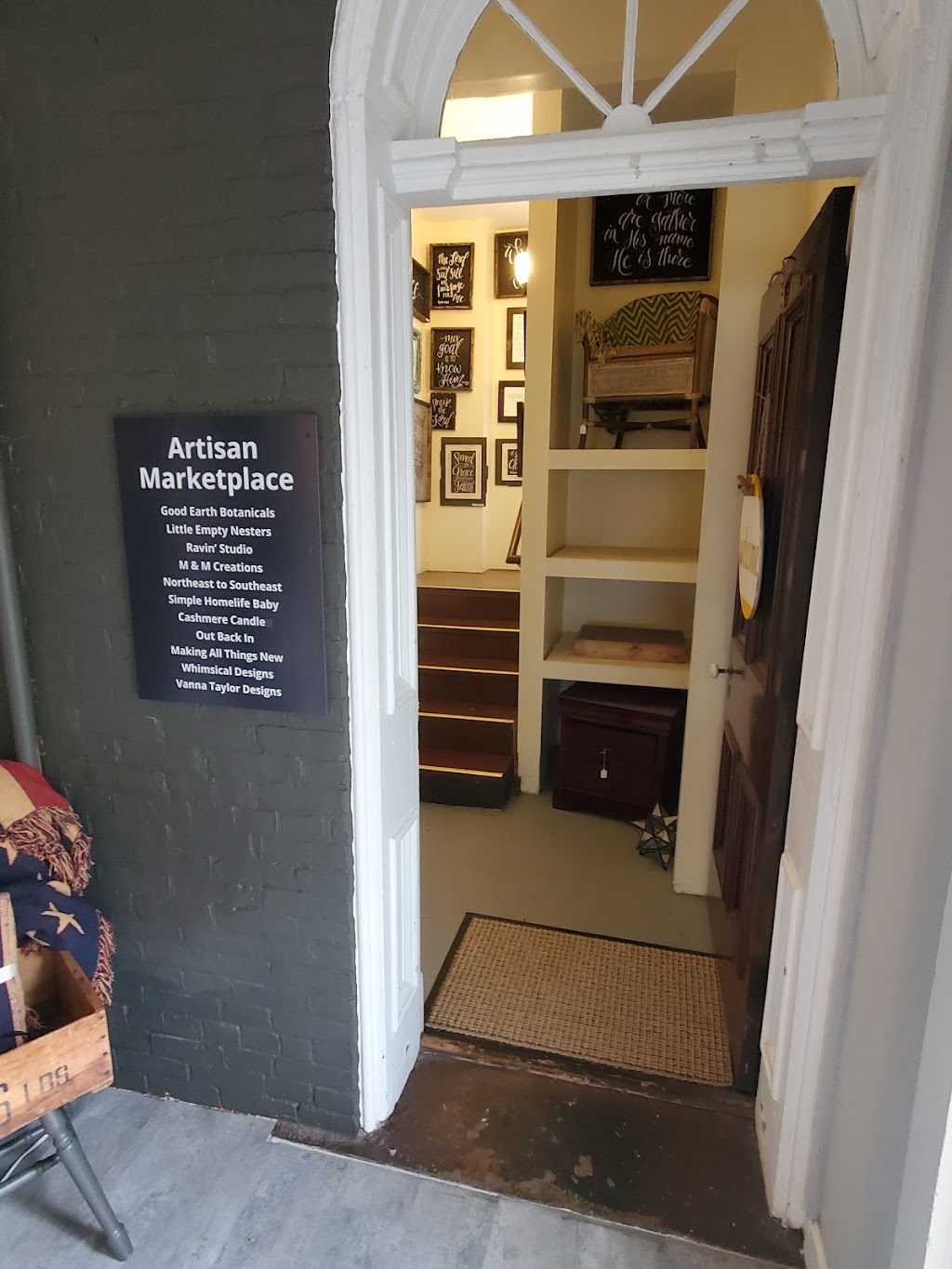 Inside Out Markets | cafe | 562 S Water Ave, Gallatin, TN 37066, USA | 6157394222 OR +1 615-739-4222