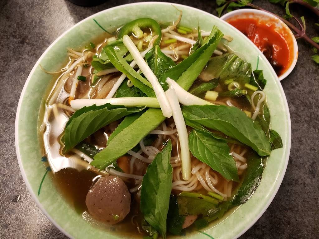 Pho King Vietnamese Restaurant | restaurant | 823 California Ave, Wahiawa, HI 96786, USA | 8086215499 OR +1 808-621-5499