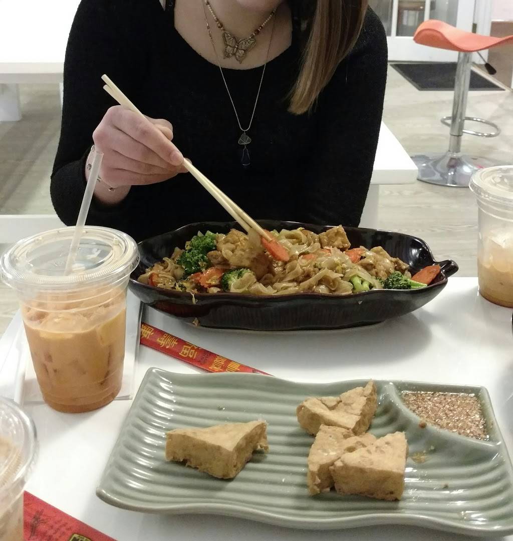 Thai Cafe | restaurant | 43 Grove St, Peterborough, NH 03458, USA | 6037845448 OR +1 603-784-5448