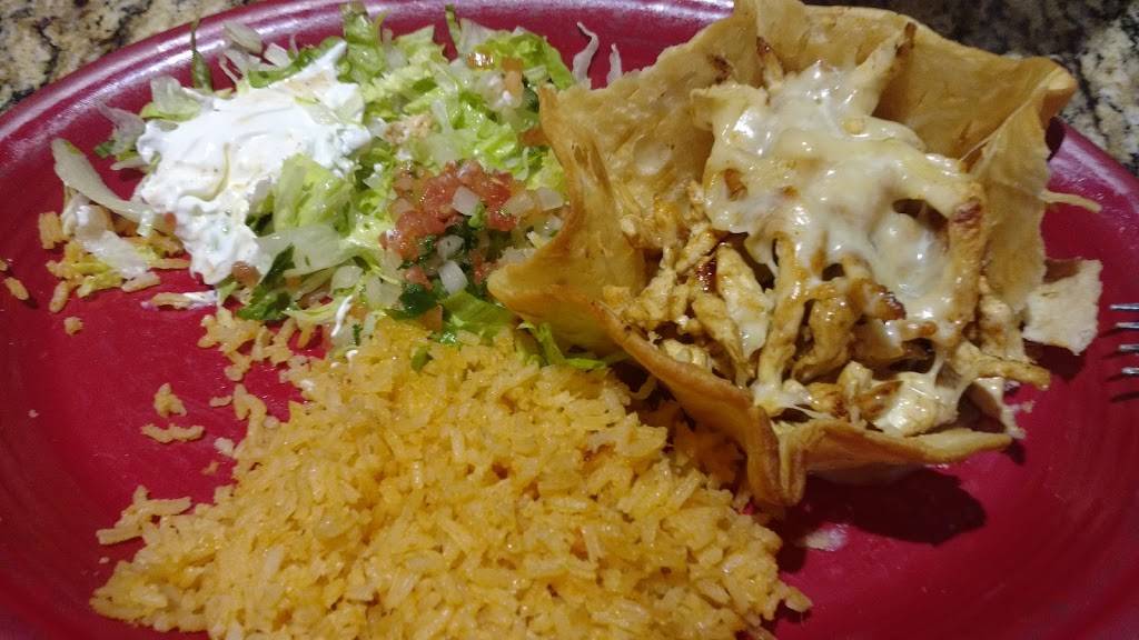 El Charro | restaurant | 3102 N Broadway, Pittsburg, KS 66762, USA | 6202325763 OR +1 620-232-5763