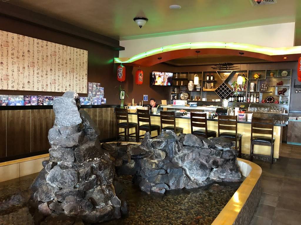 Nagoya Japanese Restaurant | restaurant | 1637 N Central Ave, Marshfield, WI 54449, USA | 7158982200 OR +1 715-898-2200