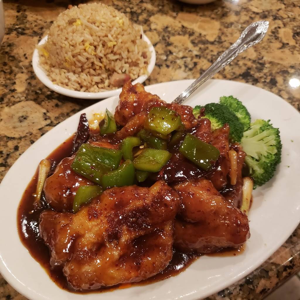 Dragon Gate Restaurant | meal takeaway | 6681 W 130th St, Parma Heights, OH 44130, USA | 4407430800 OR +1 440-743-0800