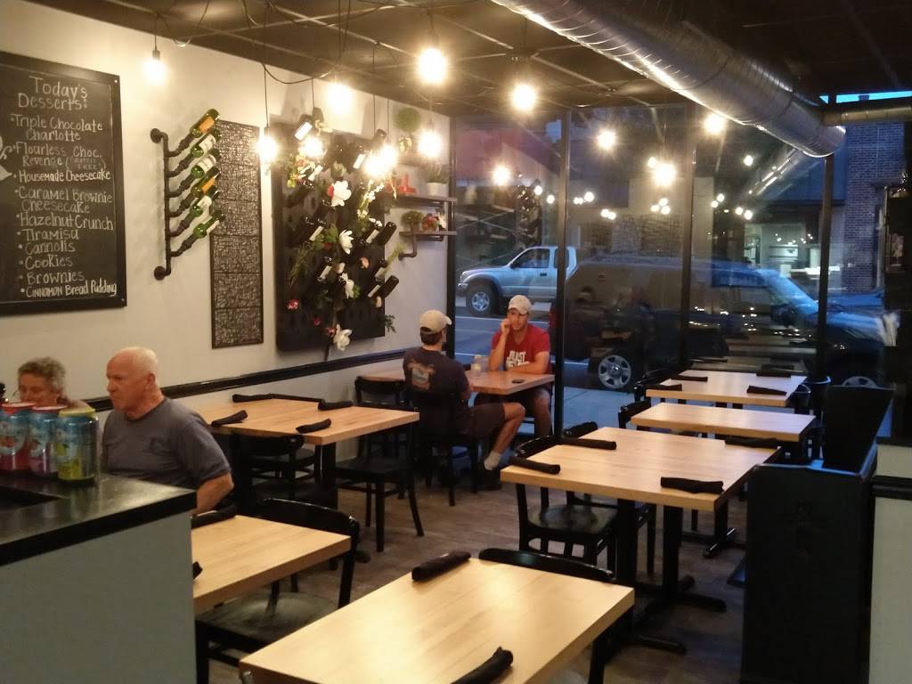 Santuccis Original Square Pizza | restaurant | 6164 Ridge Ave, Philadelphia, PA 19128, USA | 2672893000 OR +1 267-289-3000