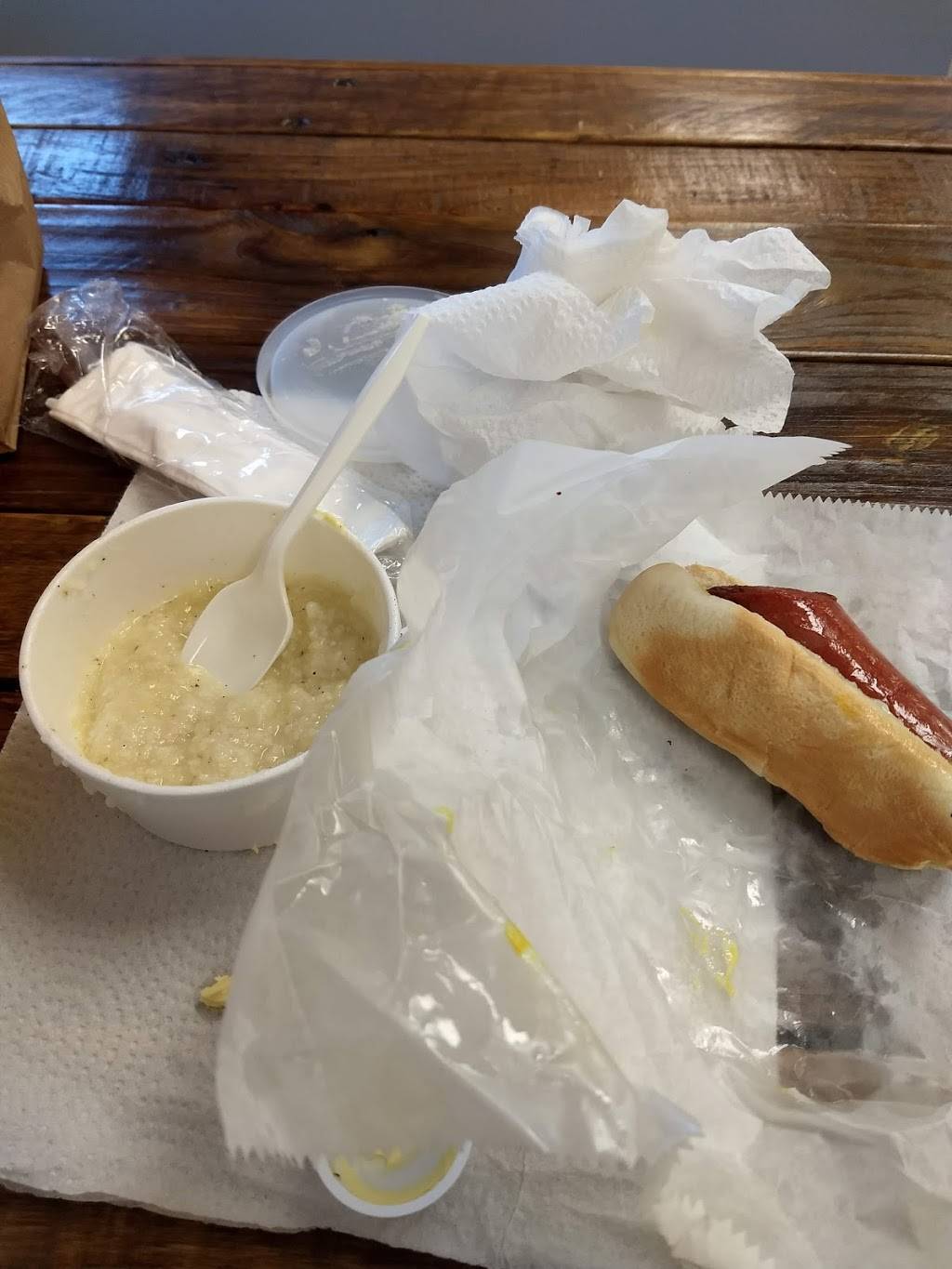 Road Runner Cafe | restaurant | 3569 S Fields St, Farmville, NC 27828, USA | 2527533901 OR +1 252-753-3901