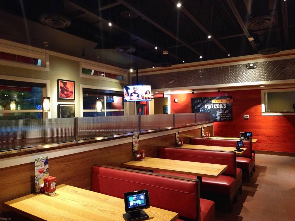 Chilis Grill & Bar | meal takeaway | 2000 Norwich-New London Turnpike, Uncasville, CT 06382, USA | 8608481114 OR +1 860-848-1114