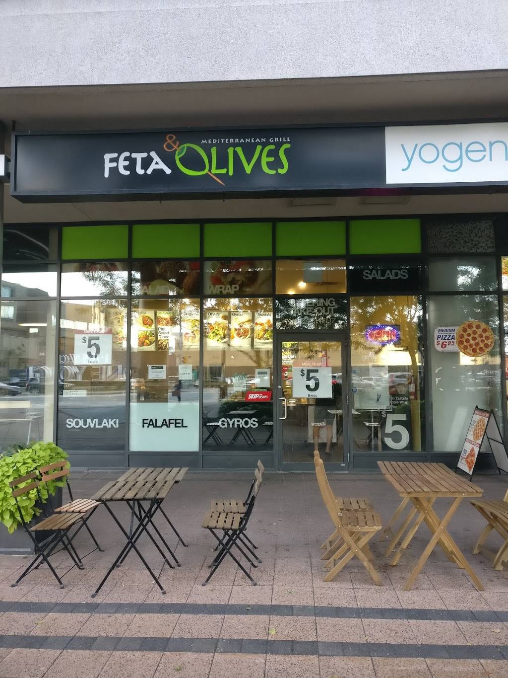 Feta N Olives | restaurant | 16 Yonge St, Toronto, ON M5E 2A1, Canada | 6473523381 OR +1 647-352-3381