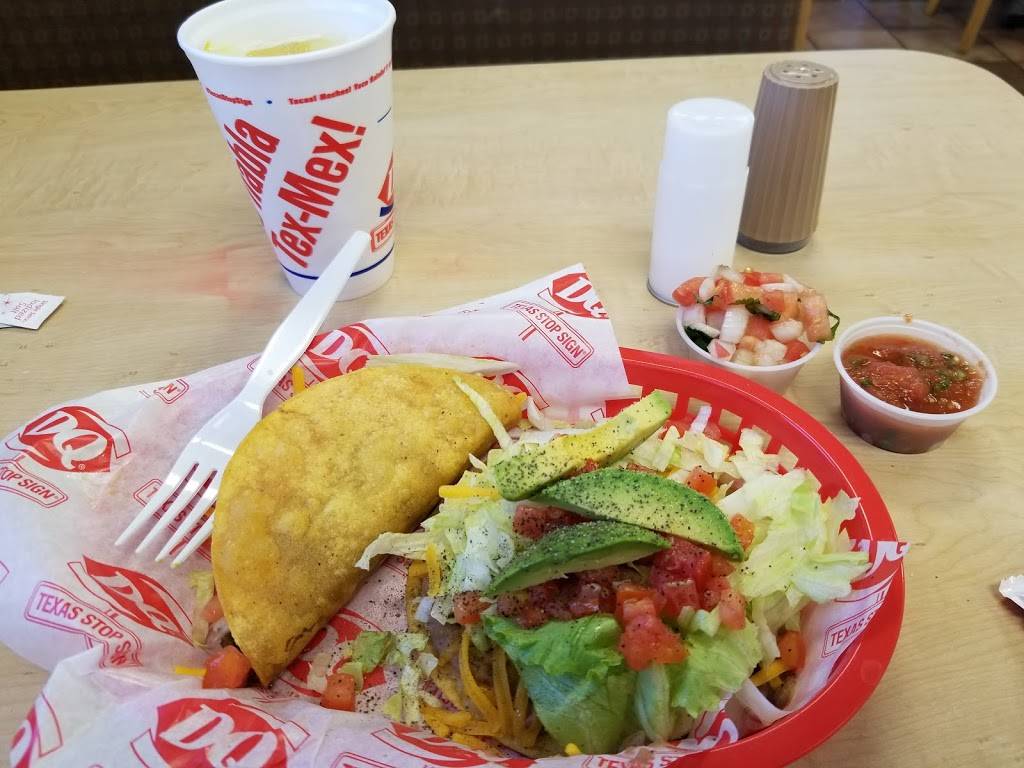 Dairy Queen | restaurant | 100 US-77, Bishop, TX 78343, USA | 3615843213 OR +1 361-584-3213