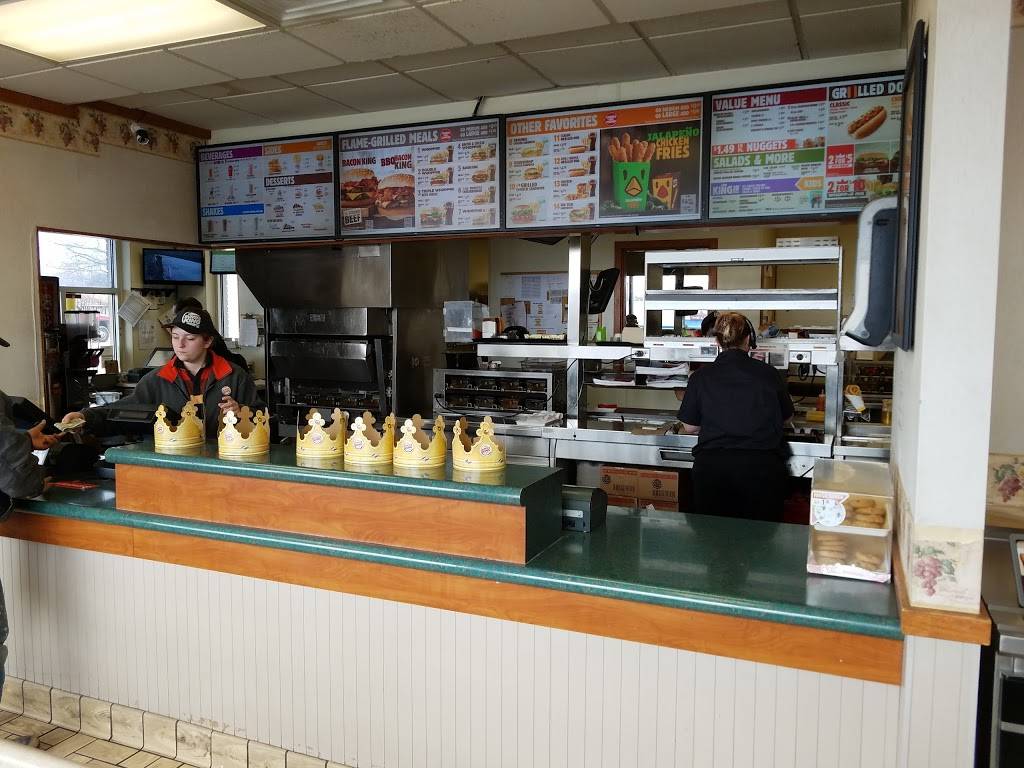 Burger King | restaurant | 909 W Riverside Blvd, Rockford, IL 61103, USA | 8158771540 OR +1 815-877-1540