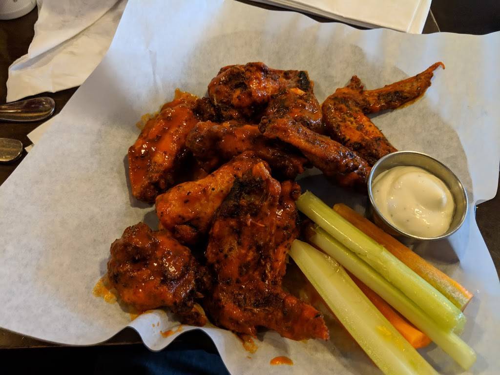 A. J. Hudsons Public House | restaurant | 3801 N Ashland Ave, Chicago, IL 60613, USA | 7733482767 OR +1 773-348-2767