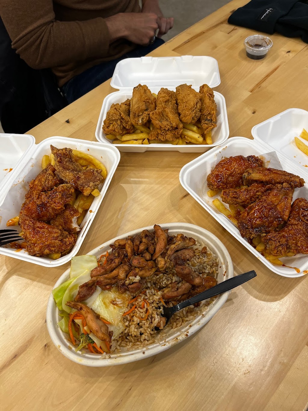 Momo Curry | restaurant | 185 Greenwich St, New York, NY 10007, USA | 3157156369 OR +1 315-715-6369