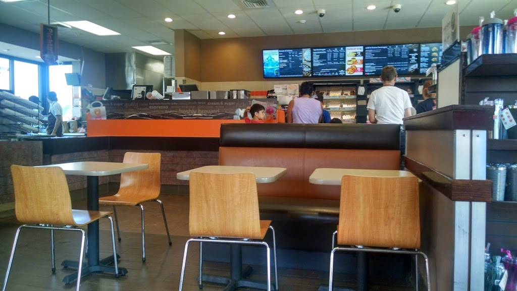 Dunkin | bakery | 2431 Gum Branch Rd, Jacksonville, NC 28540, USA | 9103539501 OR +1 910-353-9501