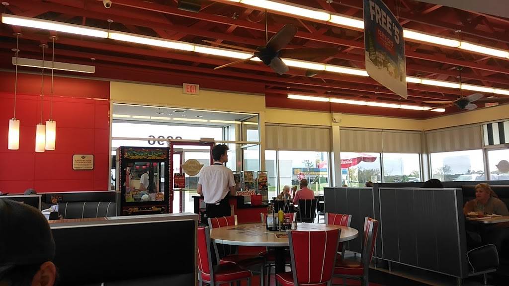 Steak n Shake | restaurant | 2096 Interstate Dr, Opelika, AL 36801, USA | 3347429404 OR +1 334-742-9404