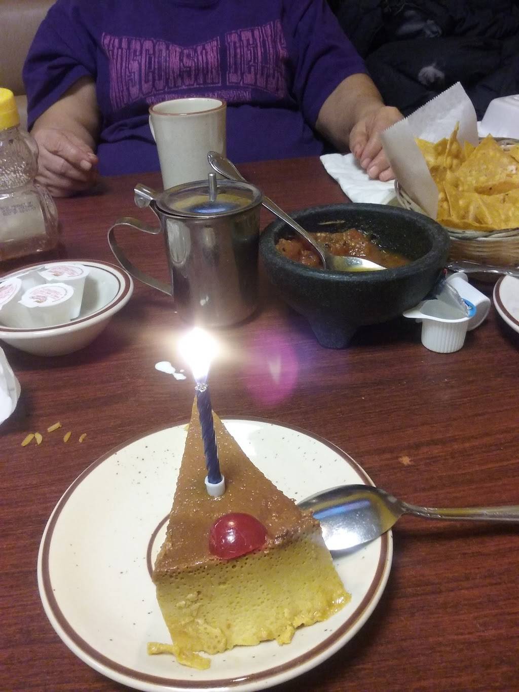 La Quebrada De La 63 | restaurant | 3816 W 63rd St, Chicago, IL 60629, USA | 7735859943 OR +1 773-585-9943