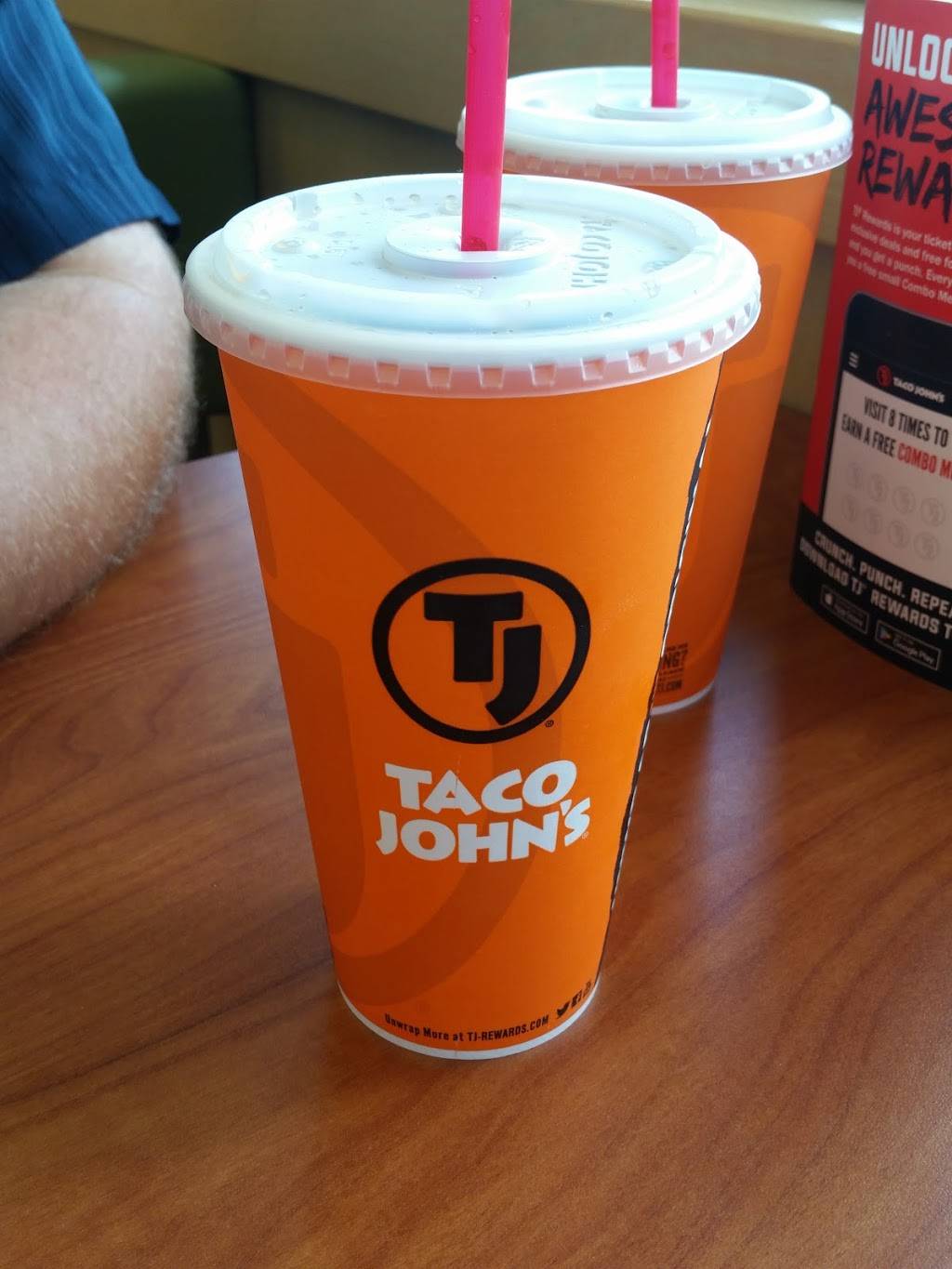 Taco Johns | restaurant | 18617 E 151st St, Olathe, KS 66062, USA | 9138298226 OR +1 913-829-8226